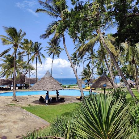 Cocoa Luxury Resort, Nyali, Mombasa Exterior photo