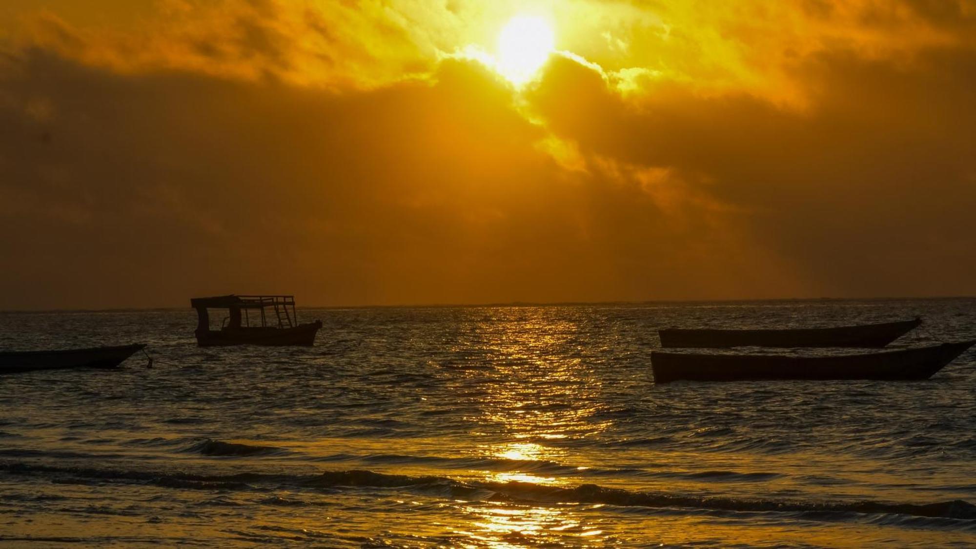Cocoa Luxury Resort, Nyali, Mombasa Exterior photo
