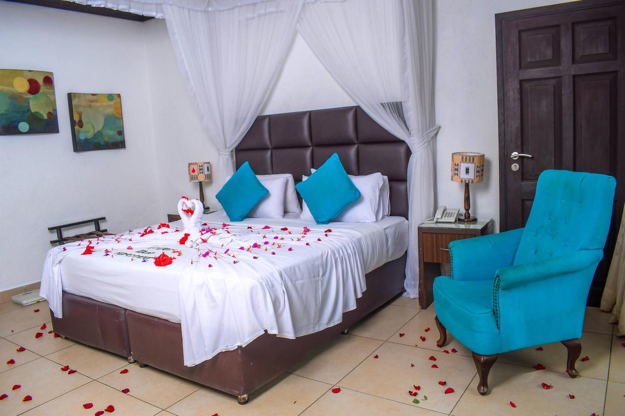 Cocoa Luxury Resort, Nyali, Mombasa Exterior photo